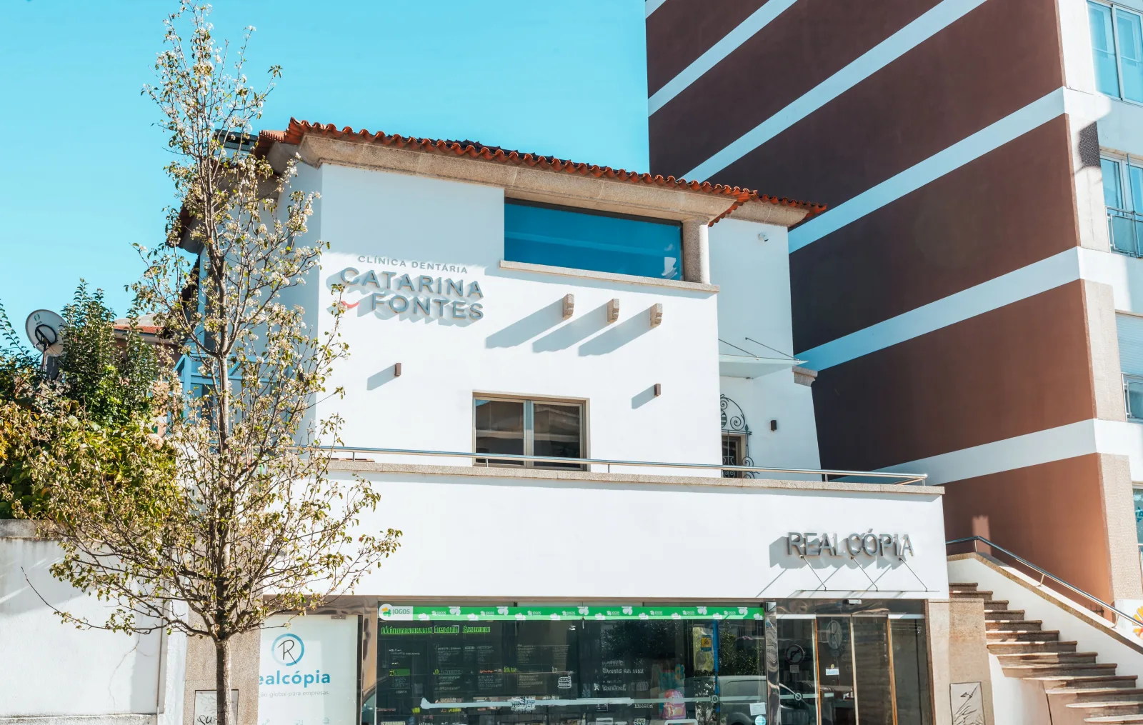 Fachada exterior da clínica
